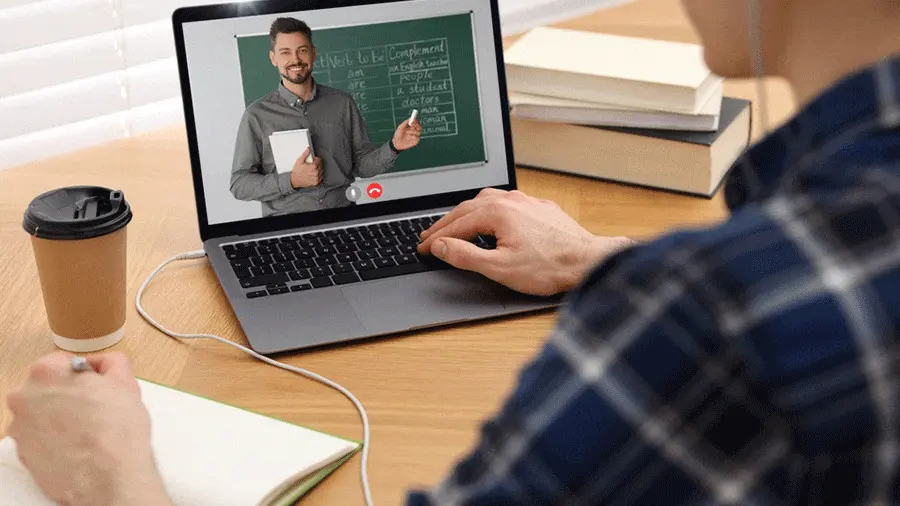 التعليم المتزامن