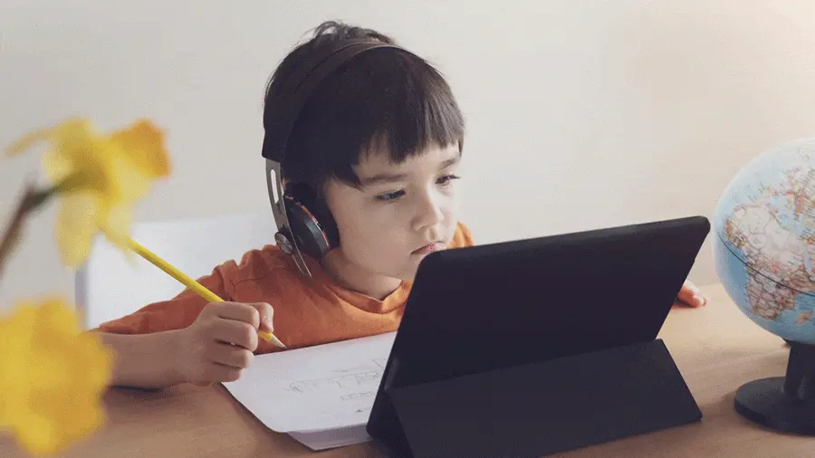 التعليم عن بعد للأطفال
