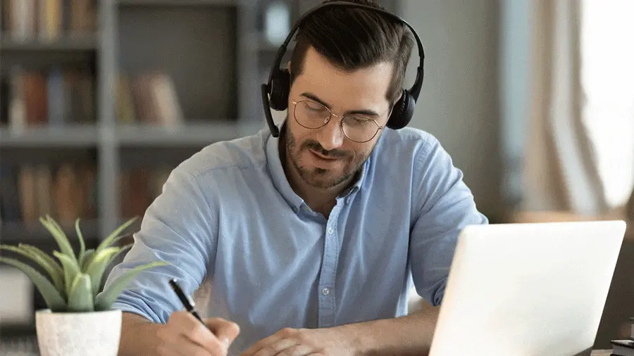 الأنشطة التعليمية الإلكترونية 