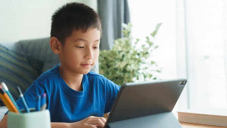 التدريس عبر الإنترنت