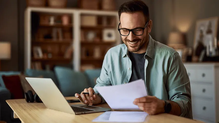 التعليم الجامعي عبر الإنترنت