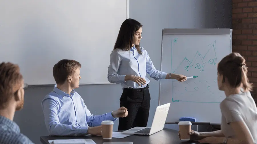 تحليل البيانات التعليمية