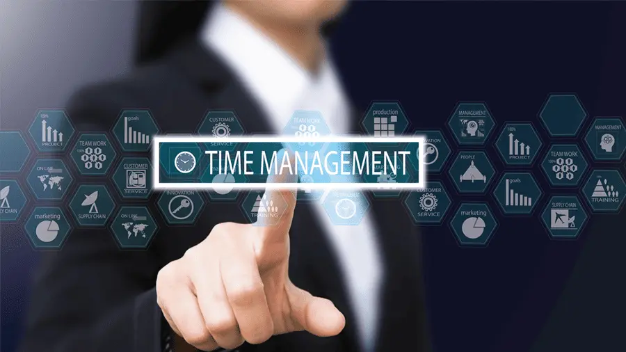 كيفية إدارة الوقت بفعالية أثناء التعلم الذاتي