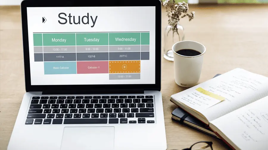 إدارة الوقت في التعليم عن بعد