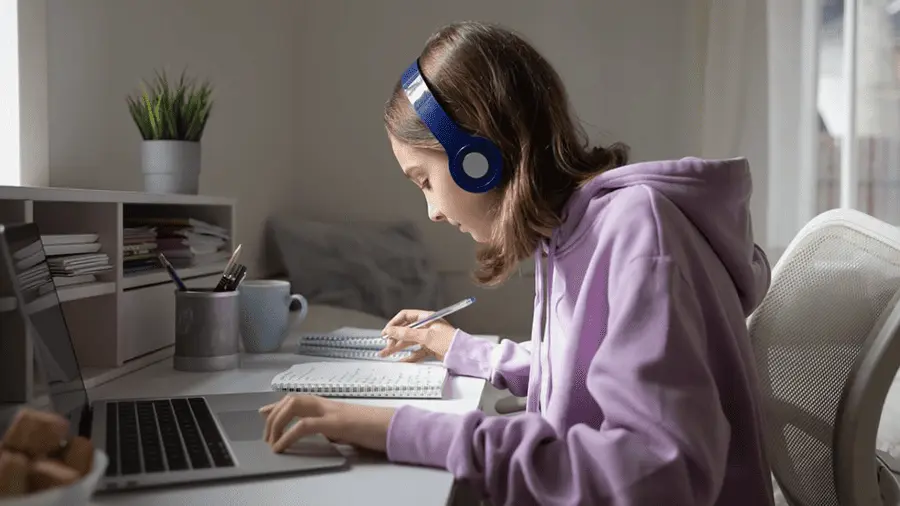 التعليم عن بعد للأطفال