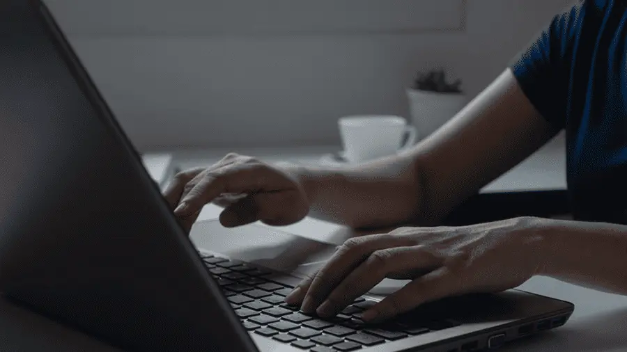 الأنظمة التعليمية الذكية