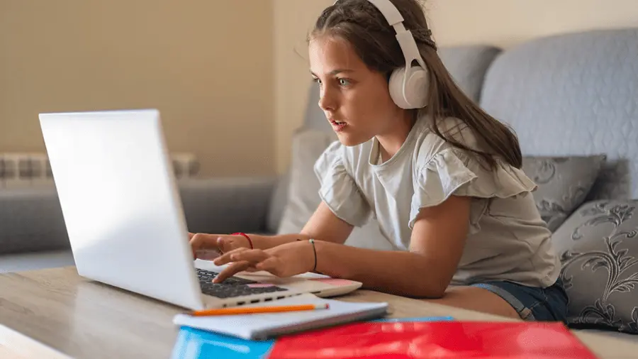 الأنظمة التعليمية الذكية